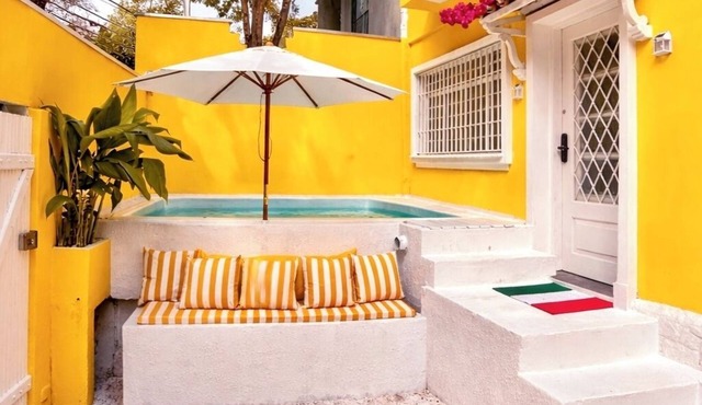 Wonderful Villa Almalfi: swimming pool, spa, bbq, cinema, snooker Up to 10 guests in São Paulo