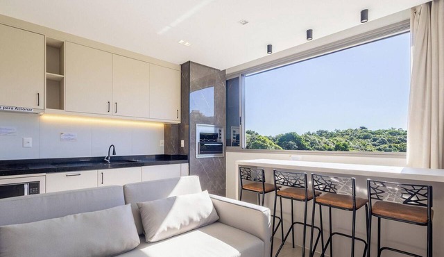Your Exclusive Stay With Pool and Jacuzzi Just 500 Meters From the Beach - ELF