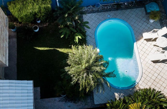 Cozy charming house 100m to the sea well located in Jurere Internacional in Jurerê Internacional