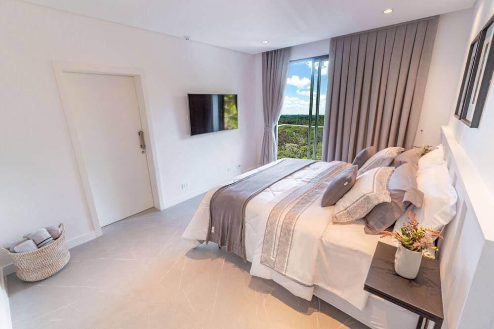 Foz do Iguacu Villa | Charming & Modern Villa with KING BED in the hear of Foz do Igua