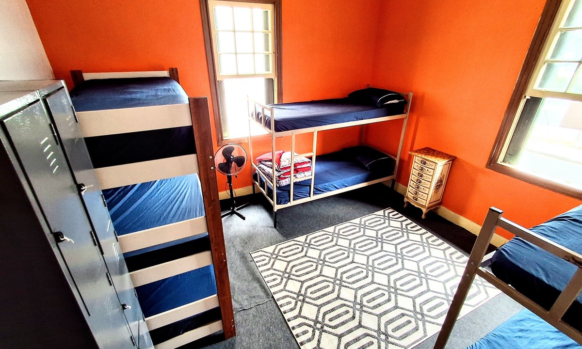 Zona Leste House | Sétimo Hostel 7