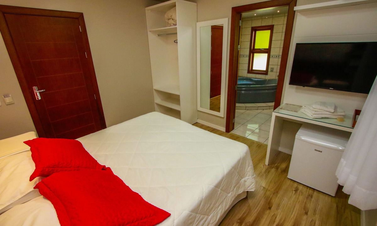 Bairro Lago Negro Hotel | Pousada Caminho dos Plátanos
