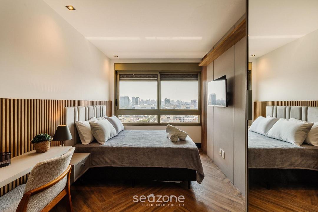 Menino Deus Apartment | Modern Apt w/Bbq & Garag. POA AIR1414