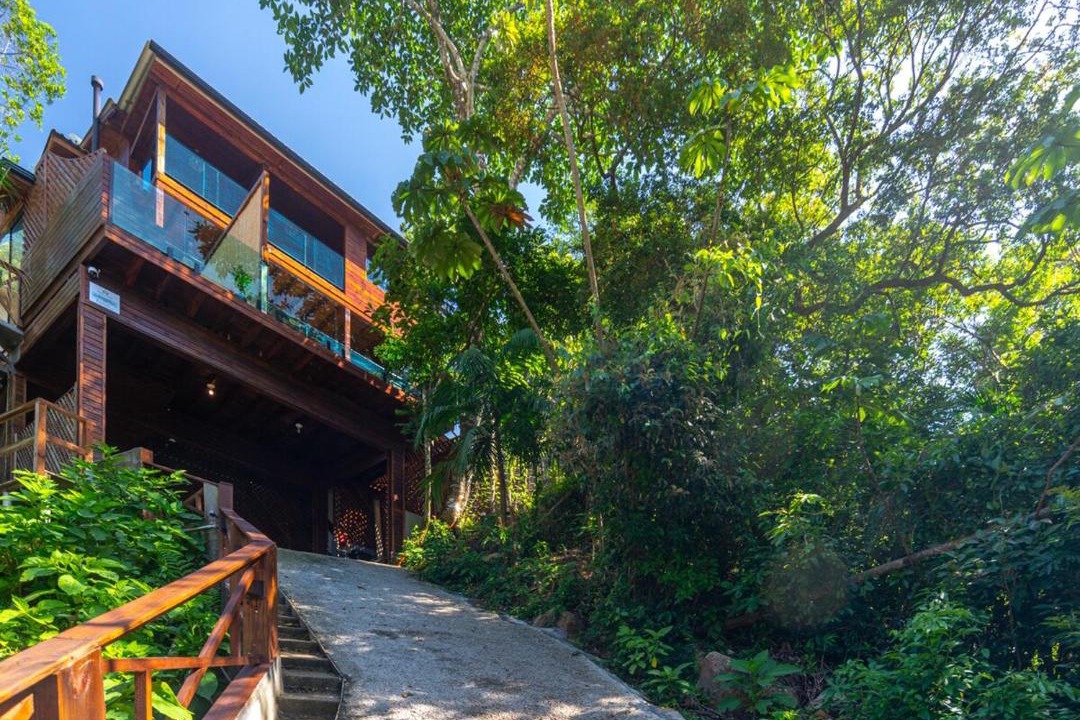 Rio das Pacas House | Casa ampla e confortável com vista mar com spa e lareira, 5 mim praia
