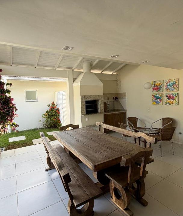 Jurere Internacional House | Casa à 100 metros da Praia de Jurerê Internacional