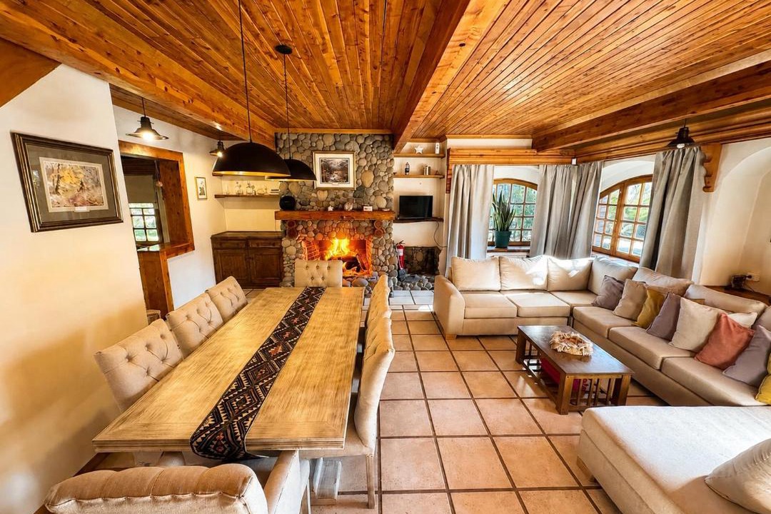 Lolog House | Alma Andina a orillas del río