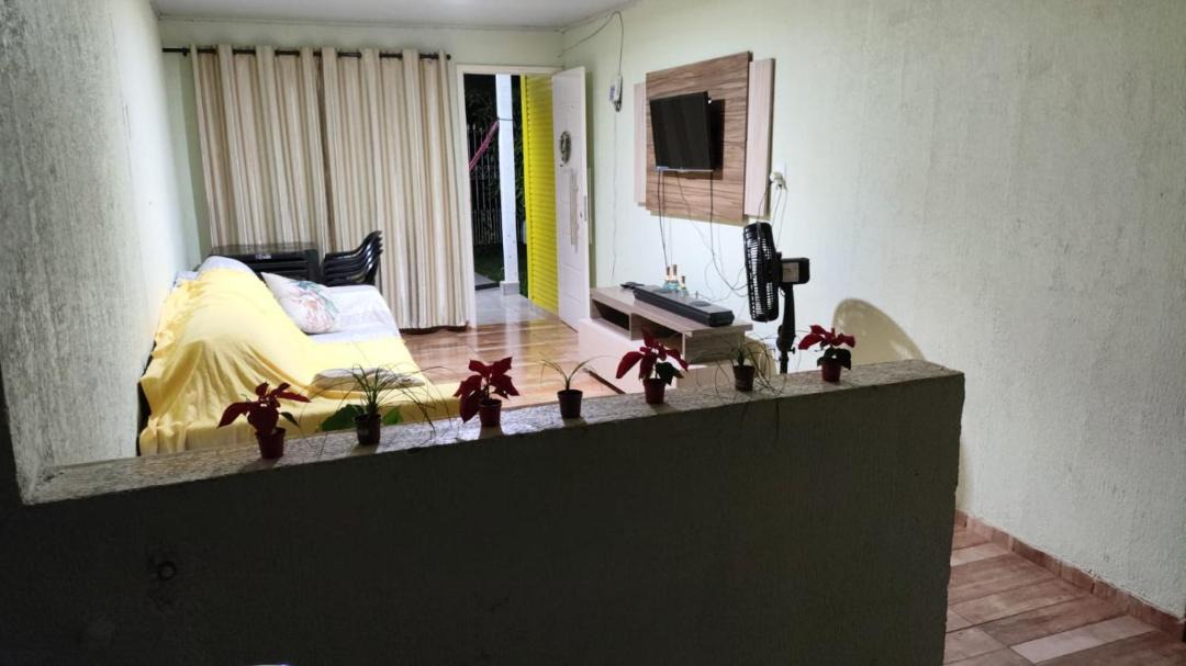 Foz do Iguacu Villa | Casa Amarela Superhost 3 quartos 2Wc 1Suite piscina a 20min das Cataratas ar split e piscina
