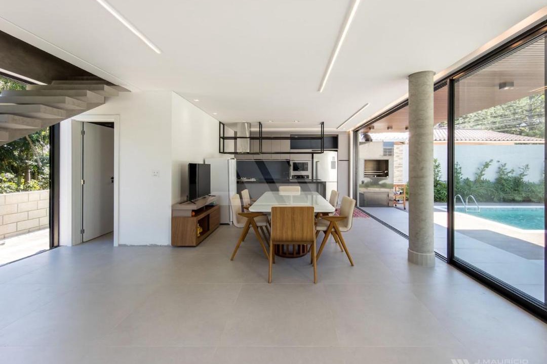 Estaleiro House | Casa Vivá Piscina Privativa, pertinho da Praia no Estaleirinho, wi-fi e 3 Suítes Climatizadas