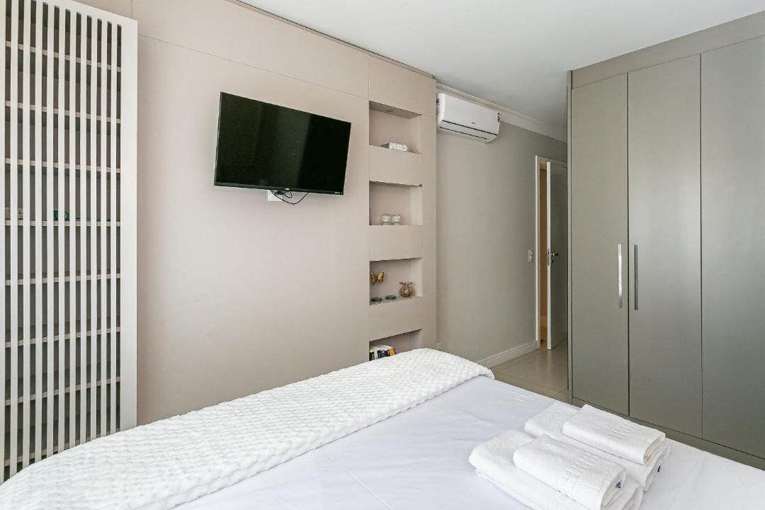 Ponta das Canas Apartment | 100m from beach | 3 suites | Barbecue area #CHA17