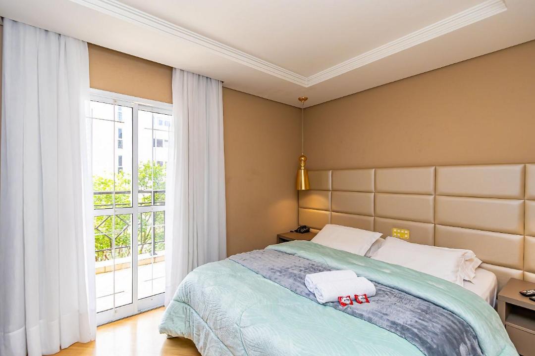 Batel Apartment | Apartamento 1 Quarto com Vaga no Batel - LUC0108