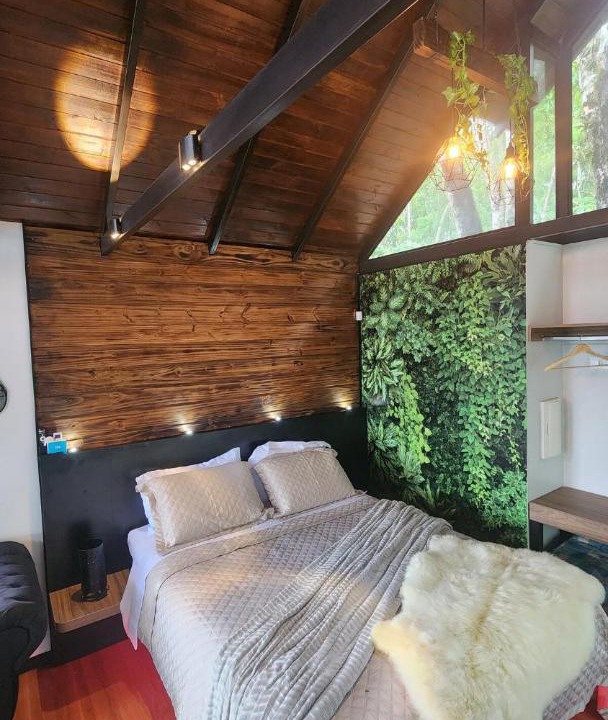 Campo Largo Ski Chalet | Linda Cabana com Vista Incrível nas Montanhas com Trilha, Cachoeira e Alexa
