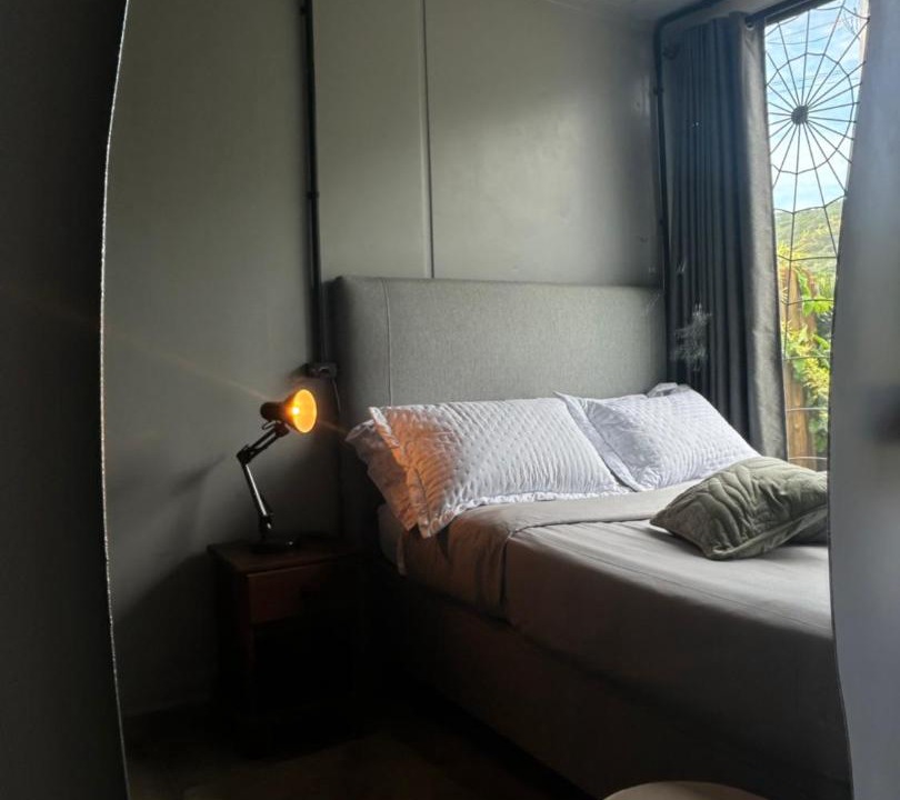 Praia da Armacao do Itapocoroi Apartment | Chaparral Container Loft Industrial