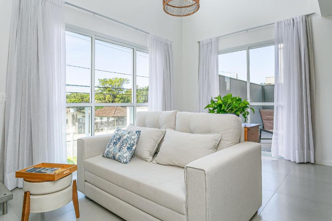 Alto Ribeirao Leste Apartment | With a beautiful view and a pool near the beaches and airport