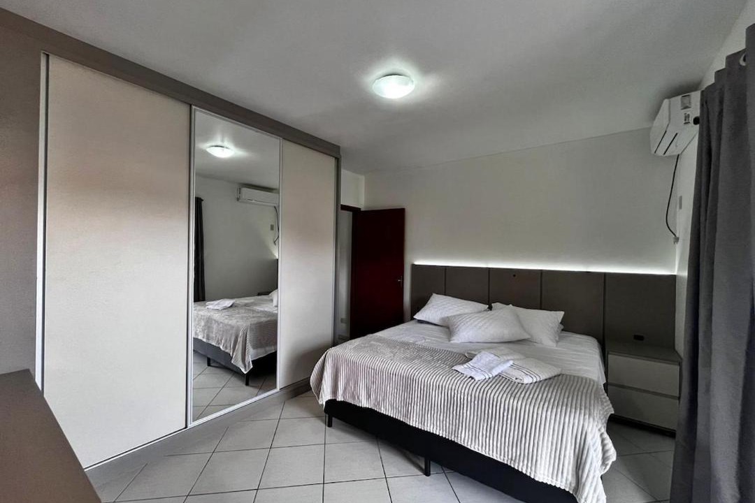 Nacoes House | Casa ampla e confortável em Balneário Camboriú