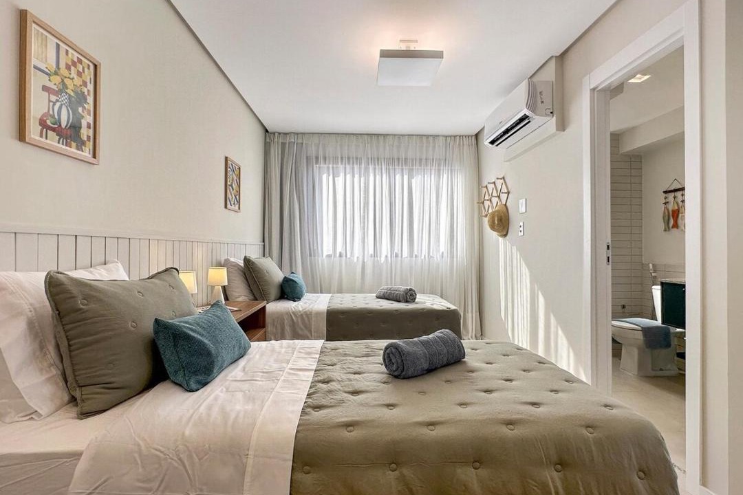 Buzios House | Luxo - Churrasqueira - Piscina privativa - 2 Suites - 2 Qt