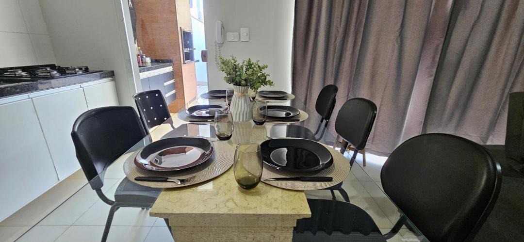 Maringa House | Casa aconchegante 10 pessoas, Jd Itália nobre!
