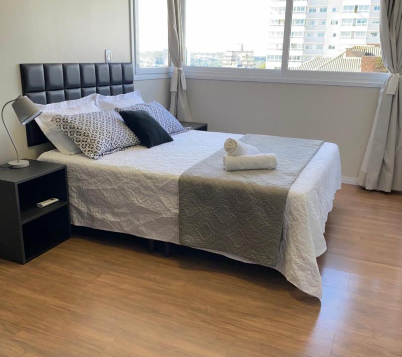 Sao Francisco Apartment | Dallas apartamentos na Via Gastronômica-Estacionamento-Amplos e equipados-Wifi