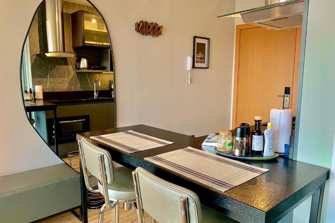 Petropolis Apartment | LIV - Apartment 1108