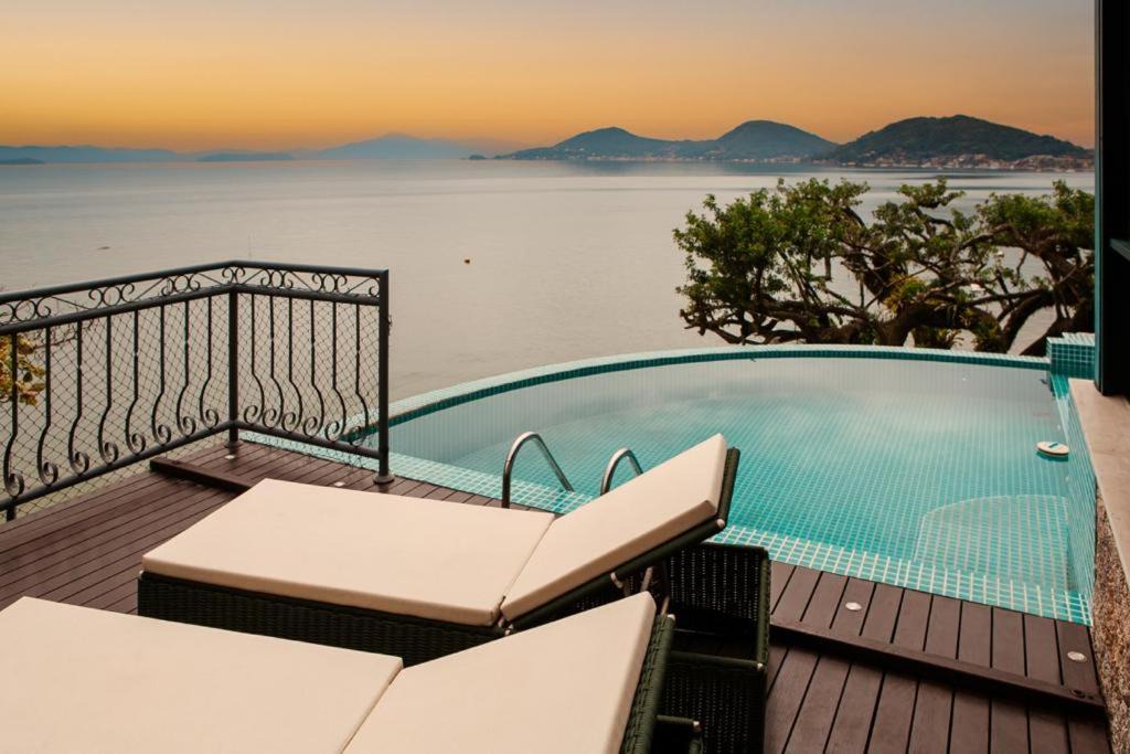 Florianopolis House | Vivenda da Magia Casa Floripa - Mansão Pé na Areia
