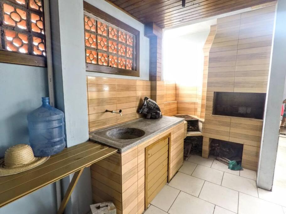 Balneario Arroio do Silva Villa | Casa na Beira Mar - Relaxe sentindo a brisa do Mar a poucos metros do oceano