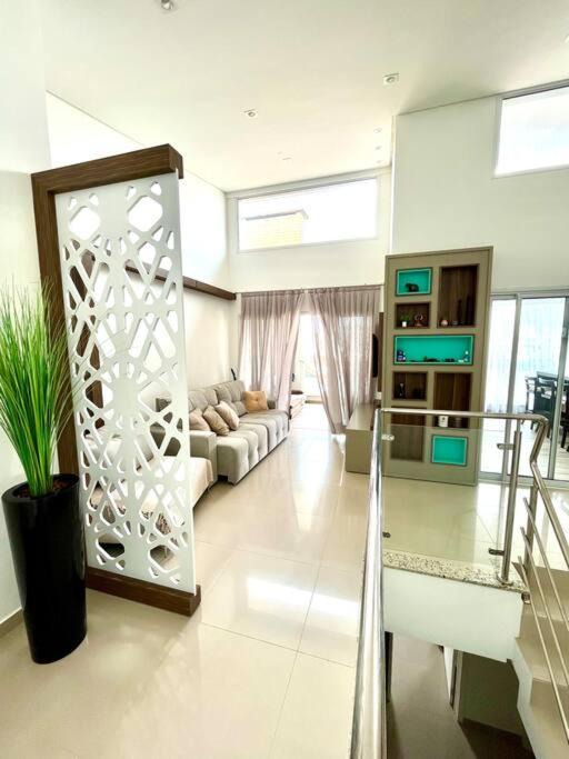 Canto Grande Apartment | Cobertura Duplex com Vista Mar entre 2 Praias