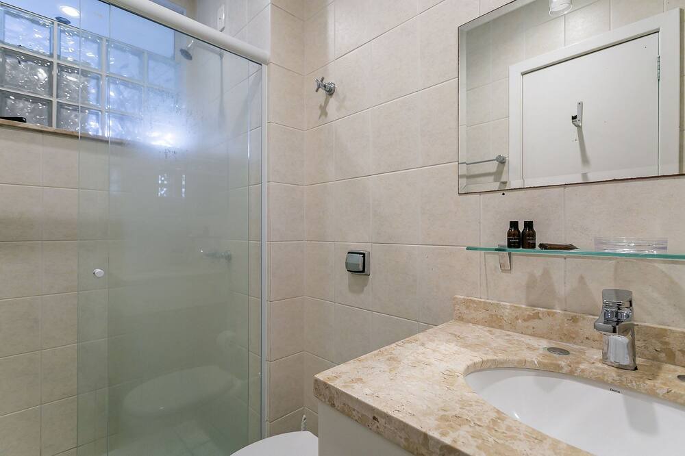 Photo of Bathroom in Jurere