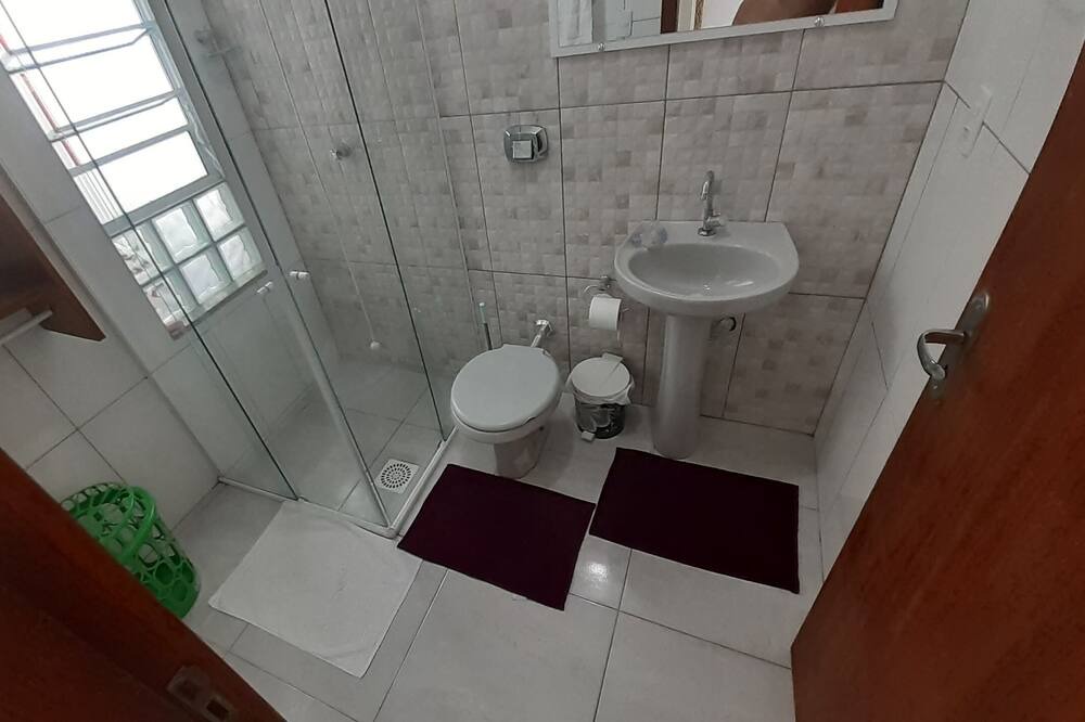 Photo of Bathroom in Coloninha