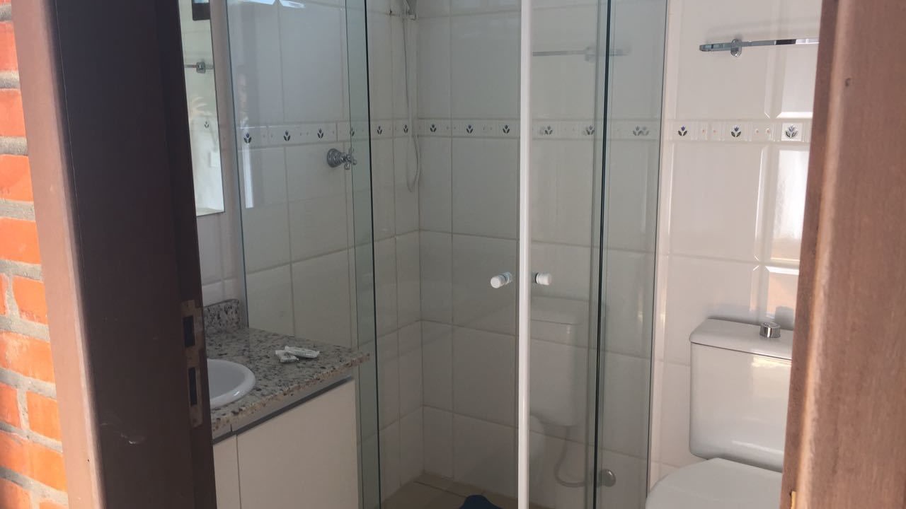 Photo of Bathroom in Estaleiro