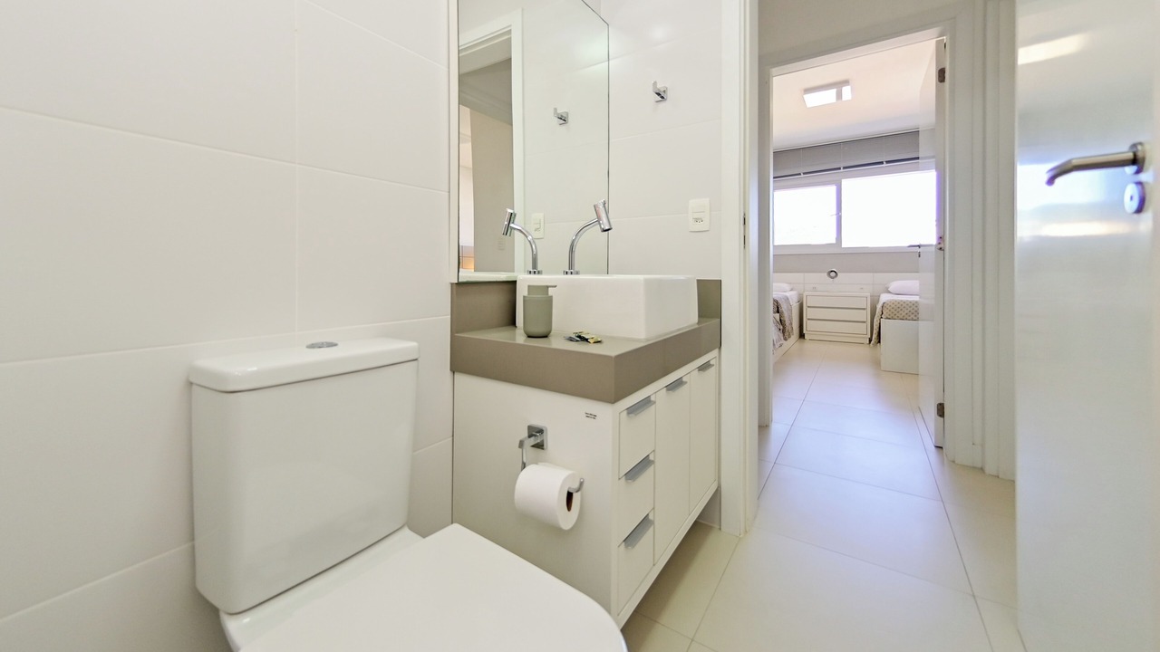 Photo of Bathroom in Ingleses do Rio Vermelho