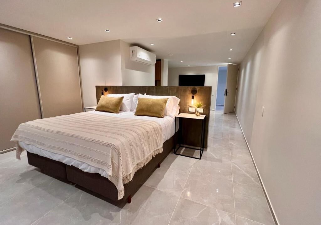 Photo of Bedroom in Yerba Buena