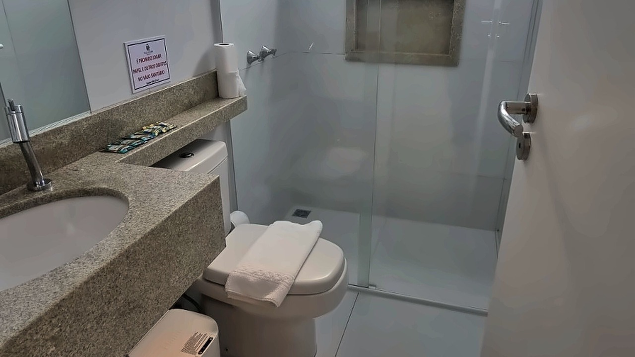 Photo of Bathroom in Praia da Armacao do Itapocoroi