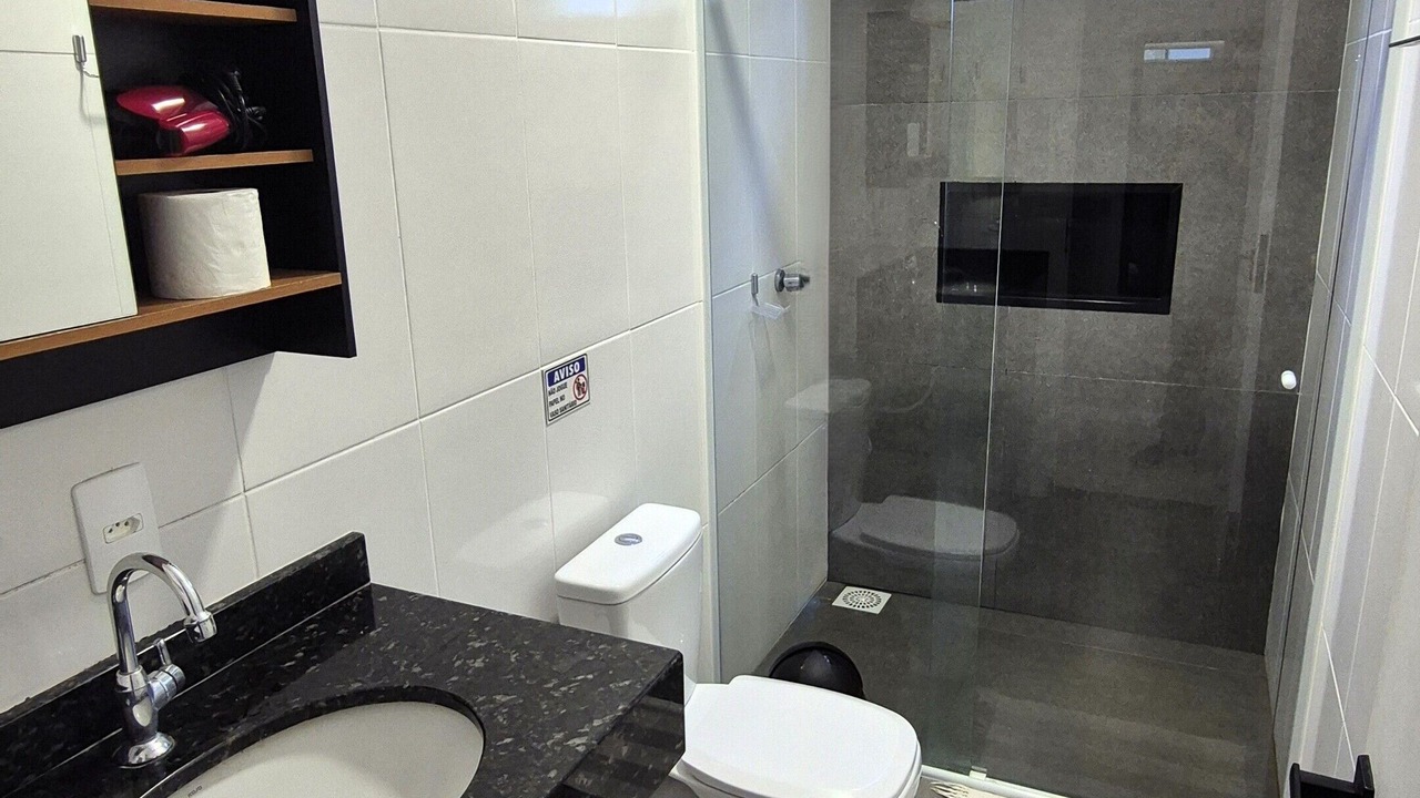 Photo of Bathroom in Praia da Armacao do Itapocoroi