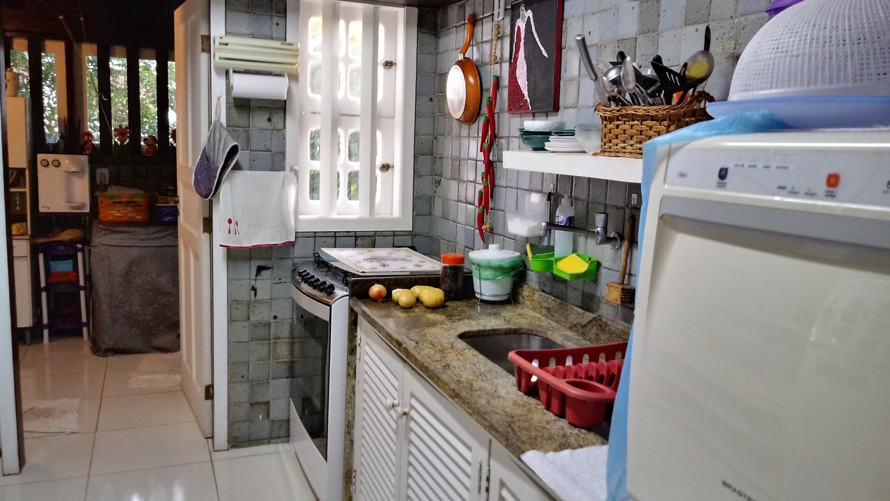 Photo of Kitchen in Praia Rasa