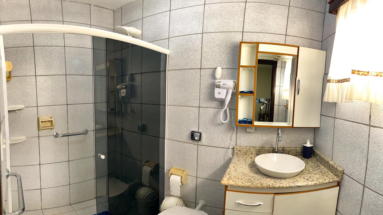 Photo of Bathroom in Praia da Armacao do Itapocoroi