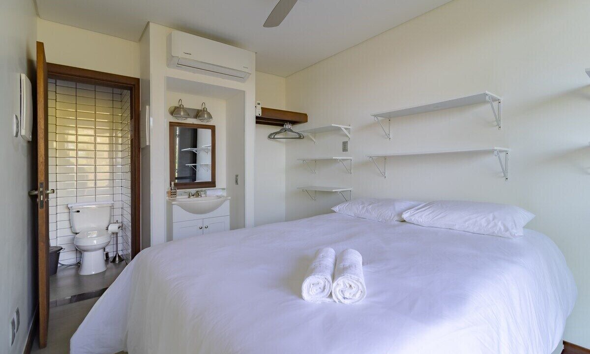Photo of Bedroom in Lagoa da Conceicao