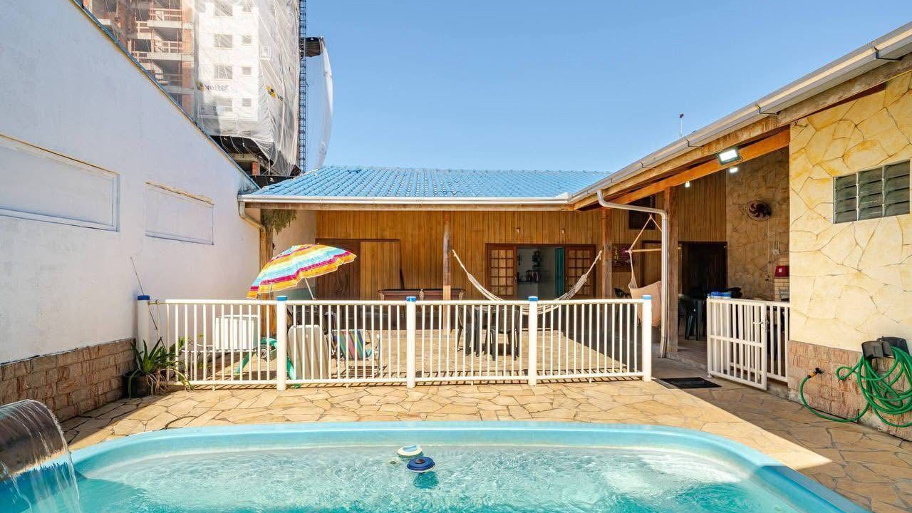 Photo of Outdoor in Praia da Armacao do Itapocoroi