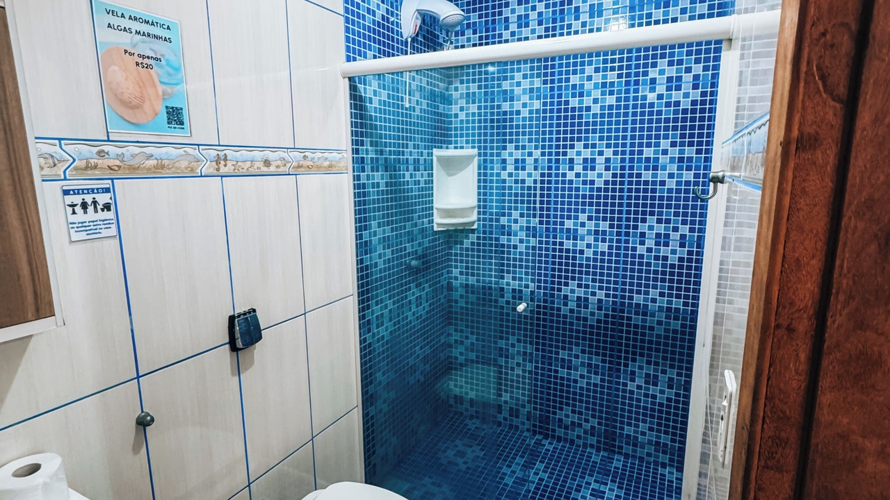 Photo of Bathroom in Praia da Armacao do Itapocoroi