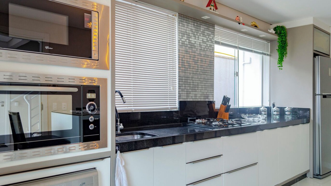 Photo of Kitchen in Praia da Armacao do Itapocoroi