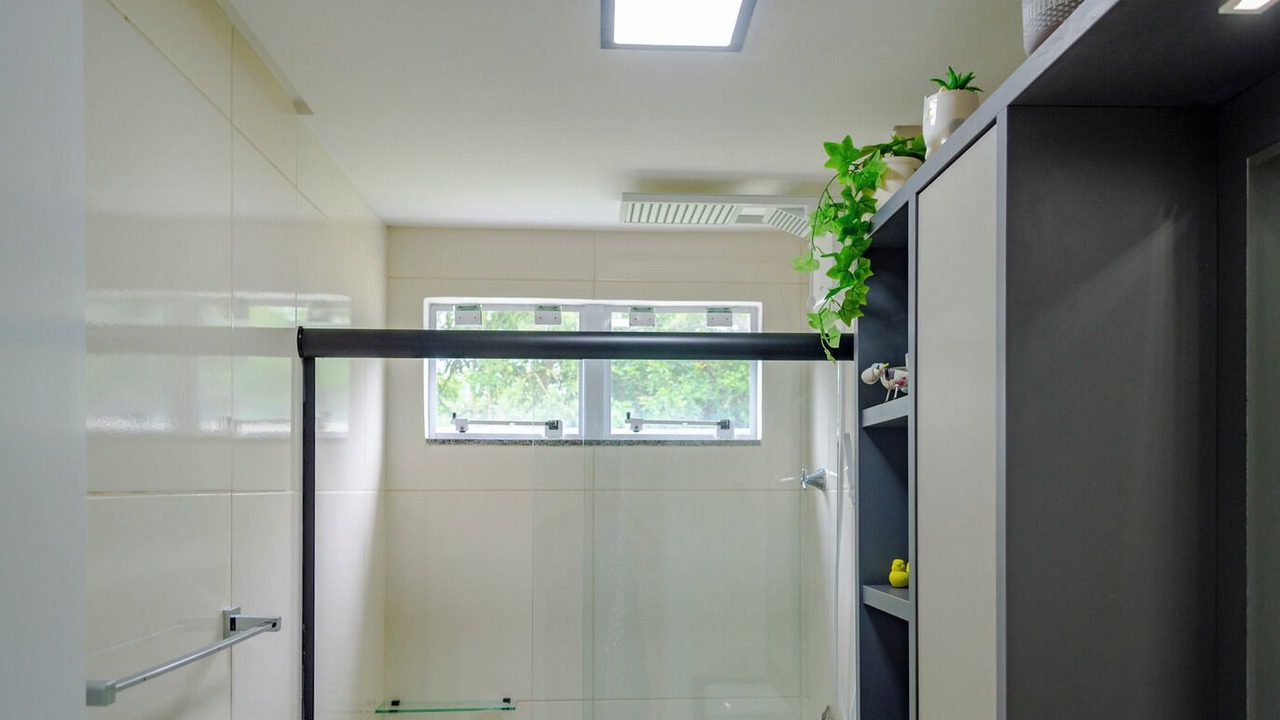 Photo of Bathroom in Praia da Armacao do Itapocoroi