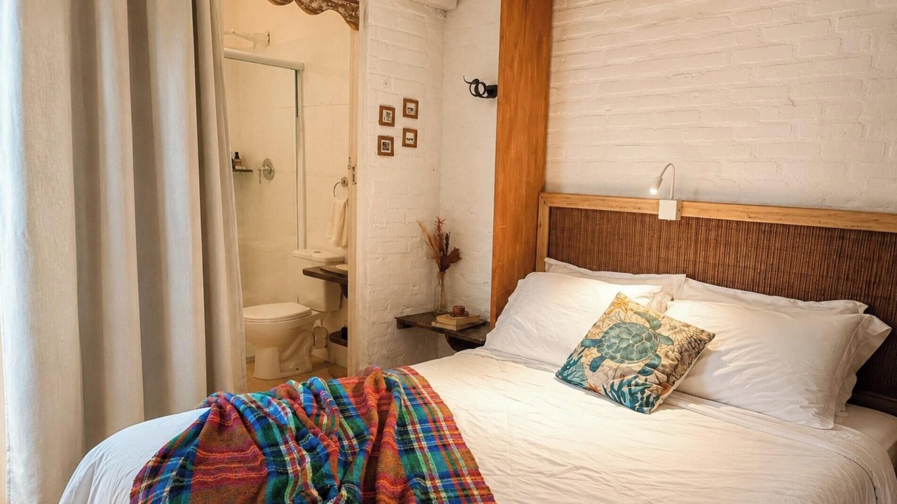Photo of Bathroom in Praia da Armacao do Itapocoroi