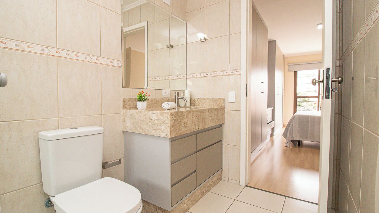 Photo of Bathroom in Parolin