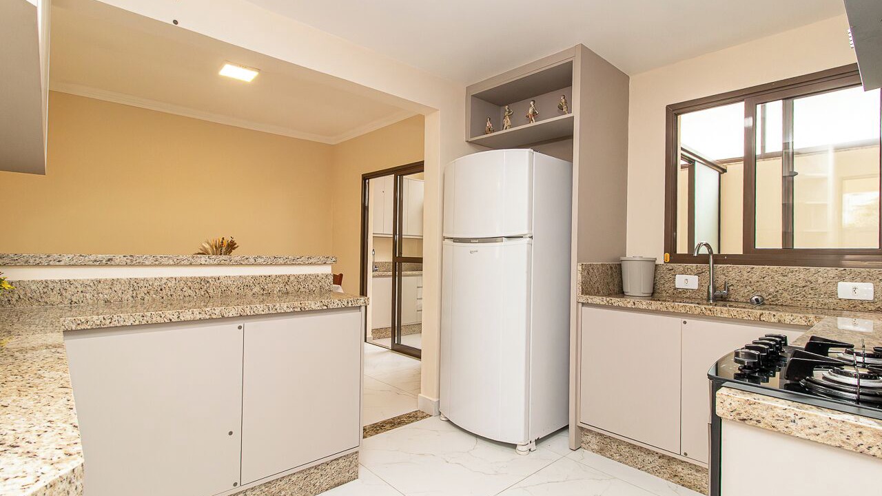 Photo of Kitchen in Parolin