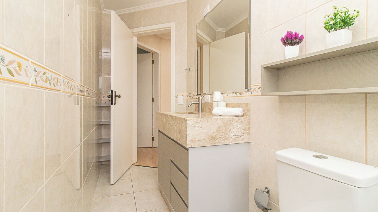 Photo of Bathroom in Parolin