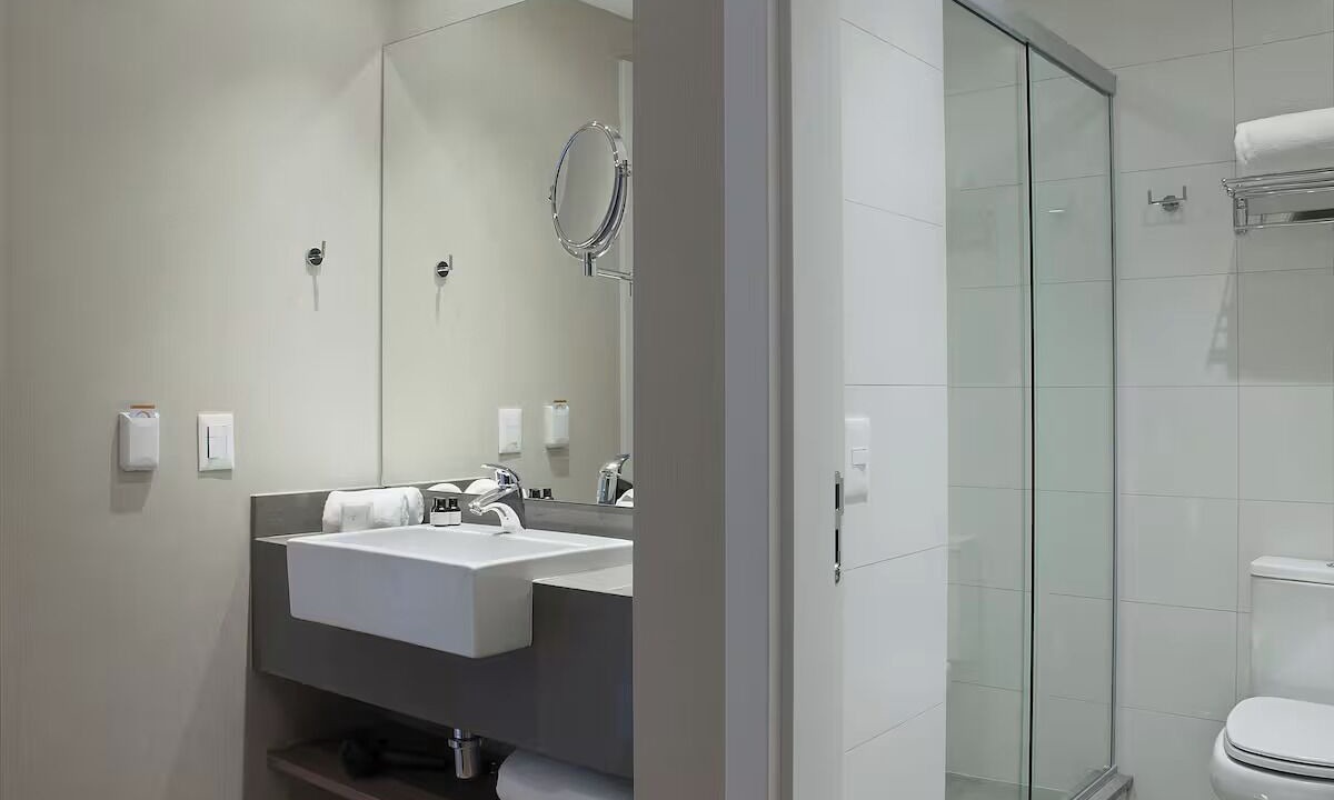 Photo of Bathroom in Dutra