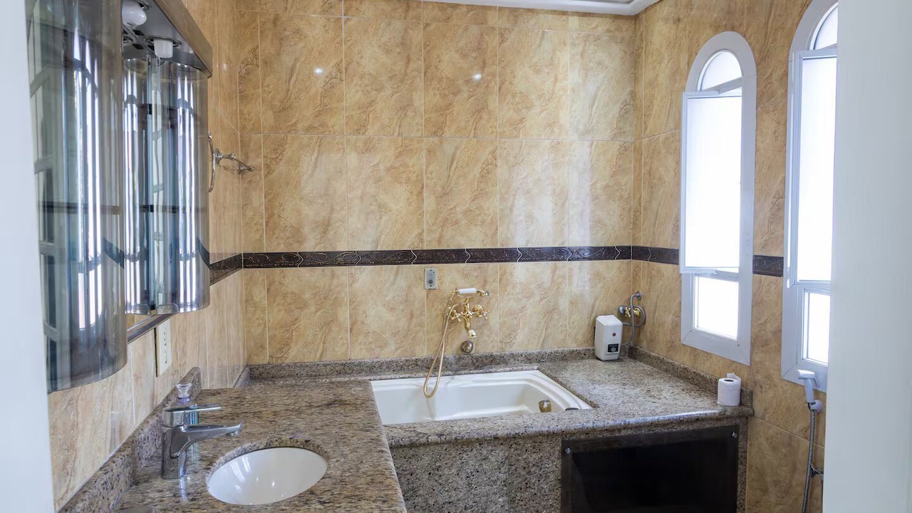 Photo of Bathroom in Bras