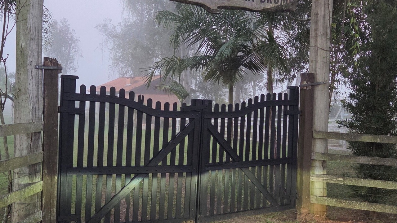 Photo of Outdoor in Parobe
