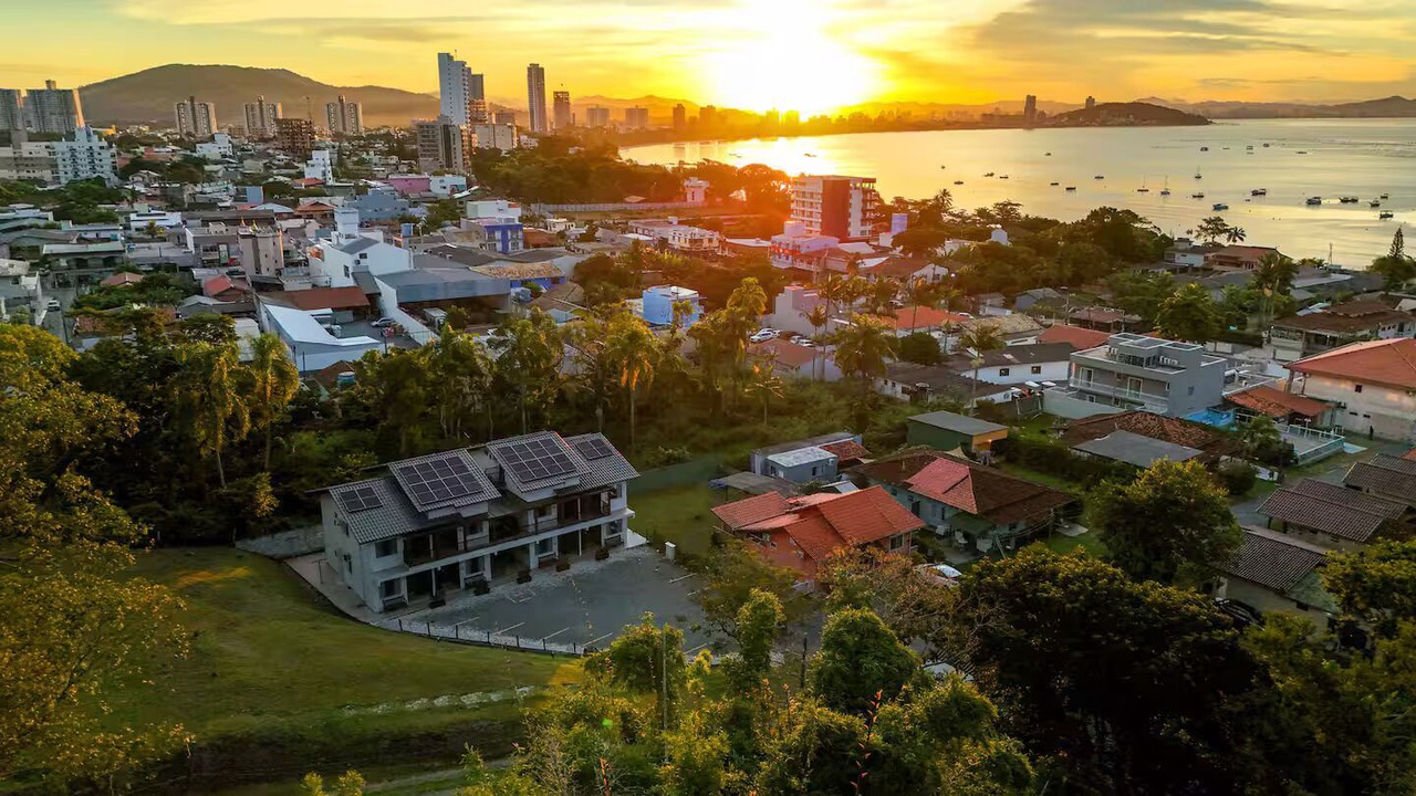 Photo of Outdoor in Praia da Armacao do Itapocoroi