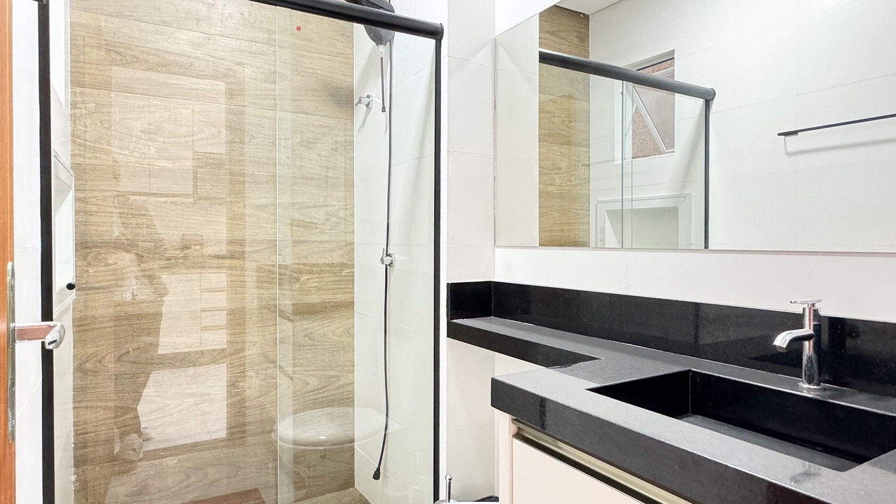 Photo of Bathroom in Ingleses do Rio Vermelho
