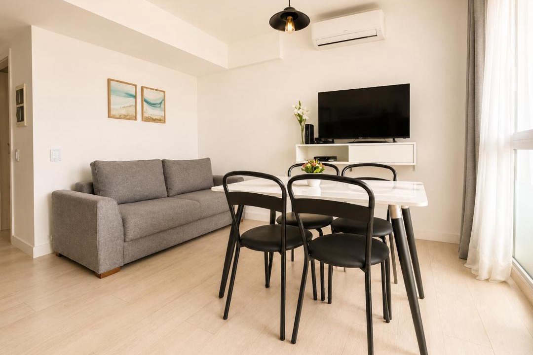Photo of Others in La Perla