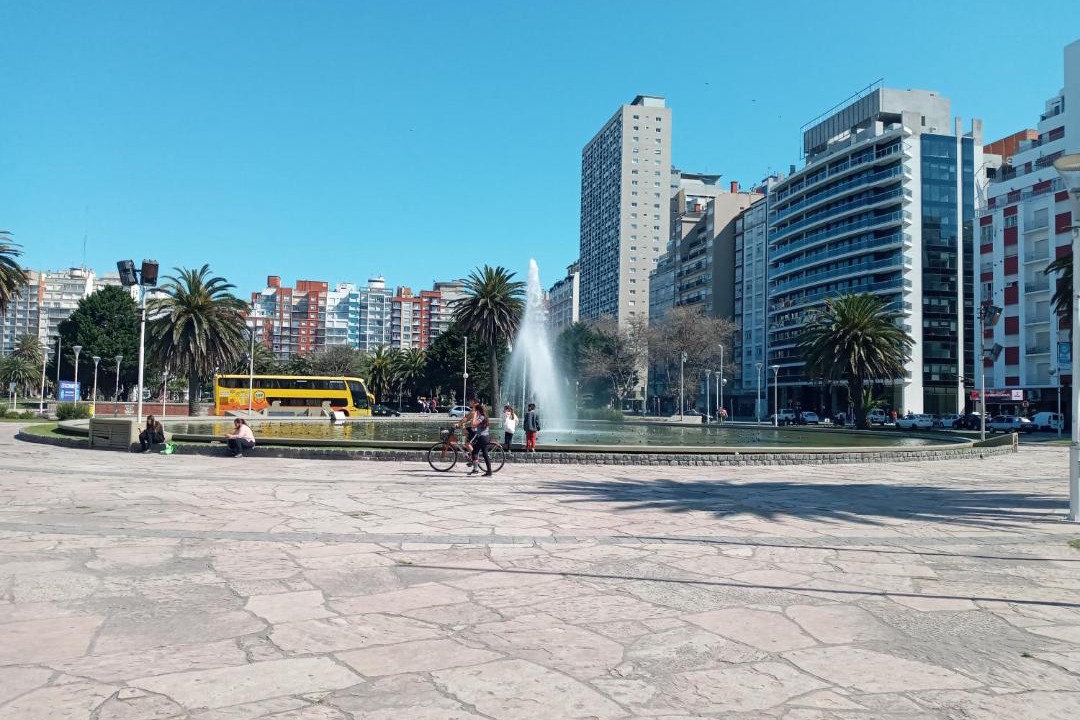 Photo of Others in La Perla